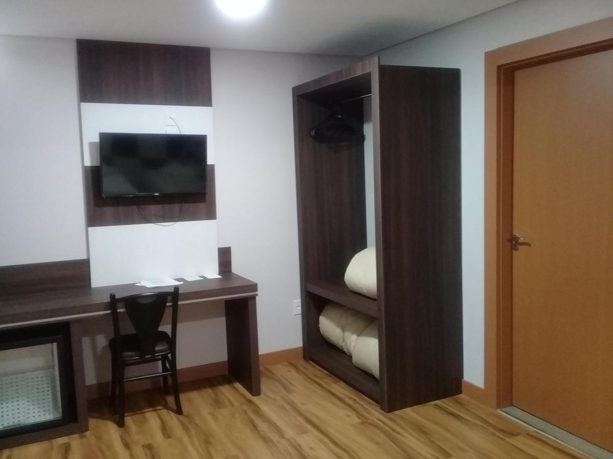 Hotel Maestro Villa Do Lago Toledo المظهر الخارجي الصورة